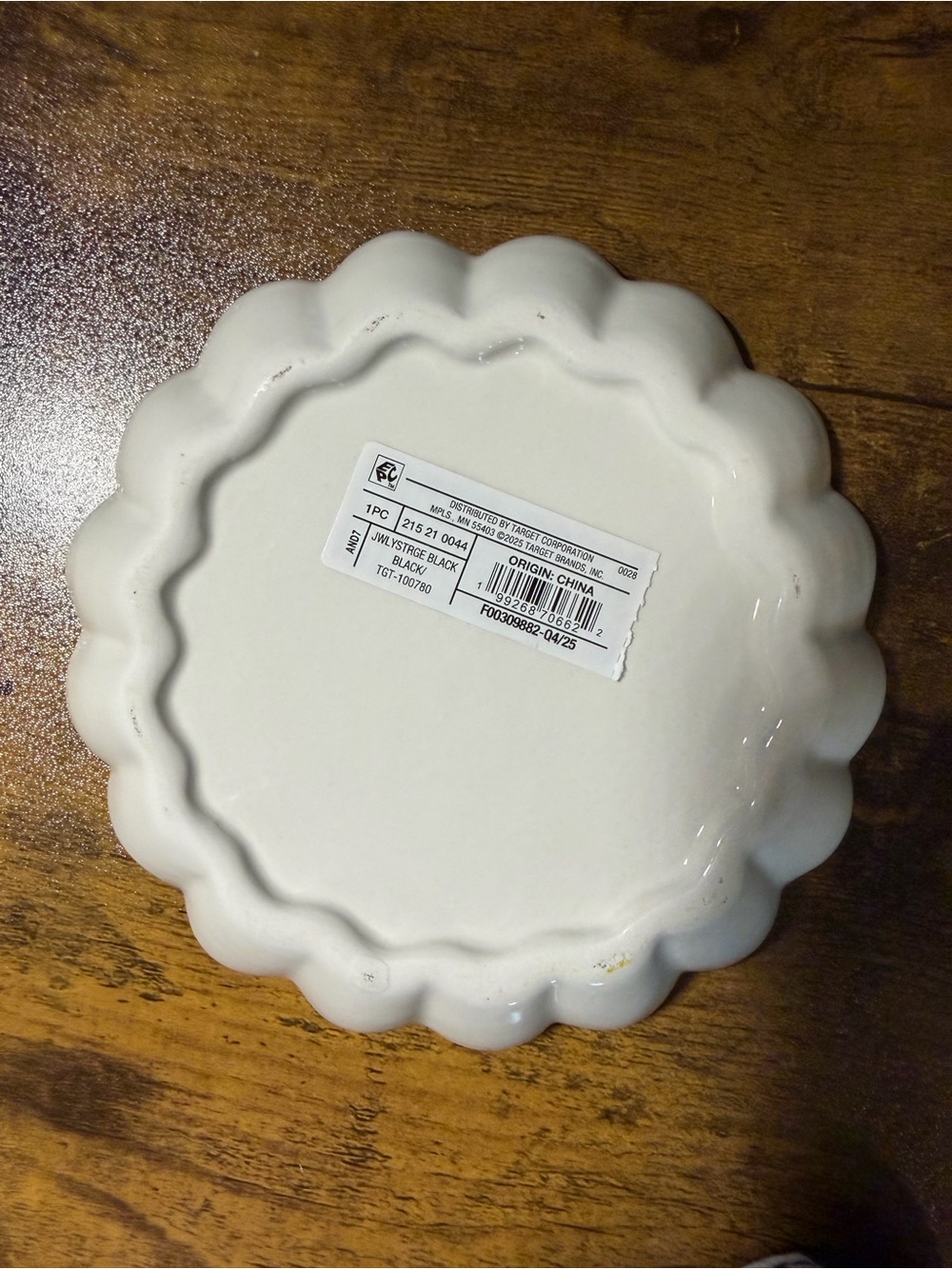 Trinket Dish with Heart Design. NWT - Picture 3 of 4